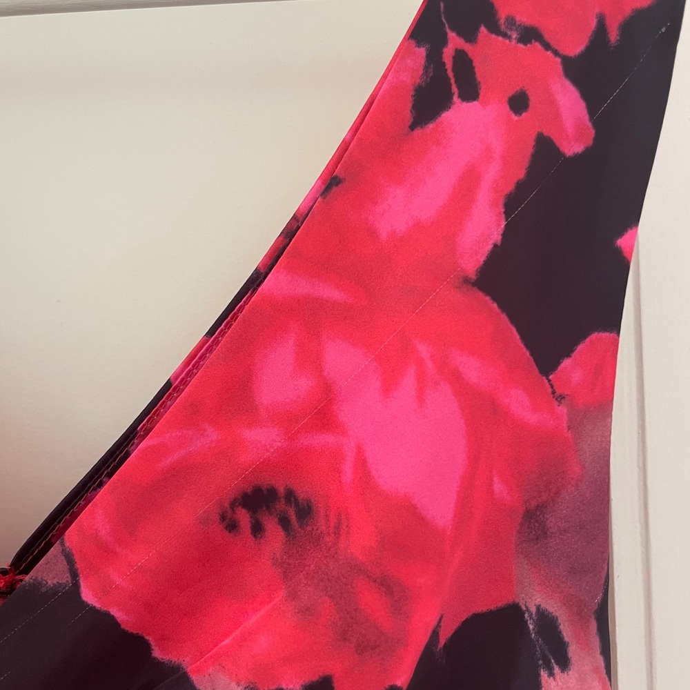 Lioness Harlow Mini Dress Red Floral - Picture 9 of 14